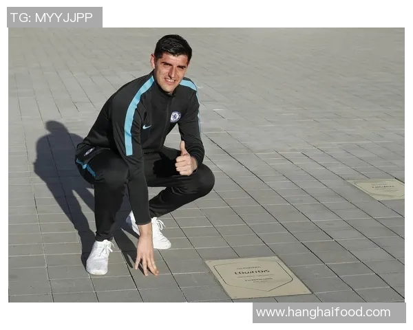 库尔图瓦:从守门员到传奇的足球之路与心路历程 库尔图瓦:从守门员到传奇的足球之路与心路历程