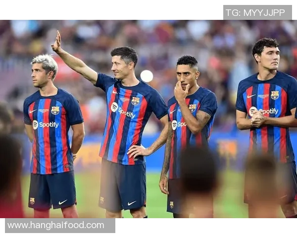 巴塞罗那与比利亚雷亚尔精彩对决回放全程回顾与分析