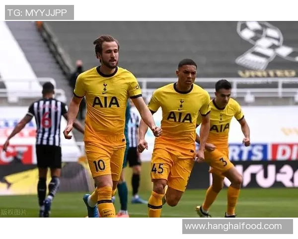 路士与曼联激战正酣谁能在这场巅峰对决中笑到最后