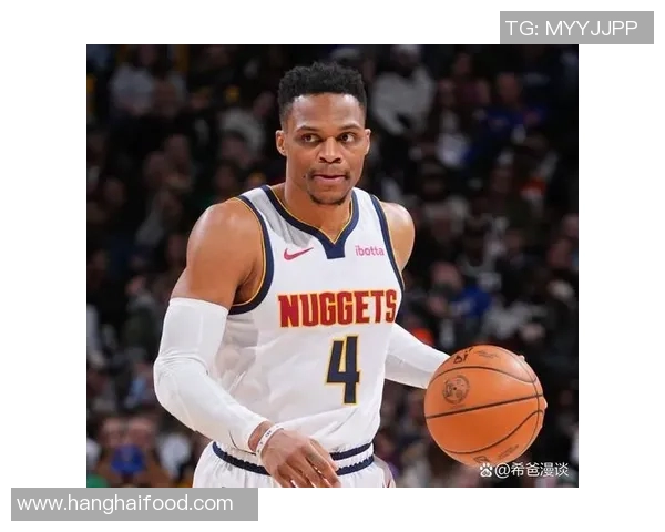 篮球明星布鲁克的传奇之路与职业生涯的辉煌成就解析